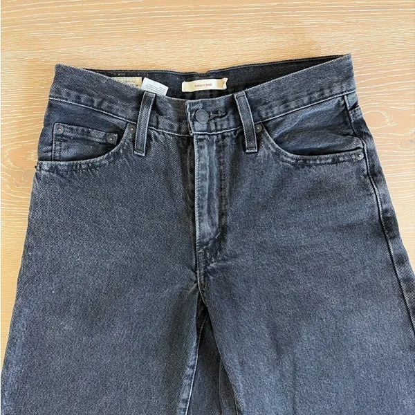 Levi’s Jeans Baggy Dad Size 24 Black - Image 2