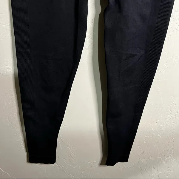 SET‎ Active Black Sculptflex High Rise Leggings - Image 5