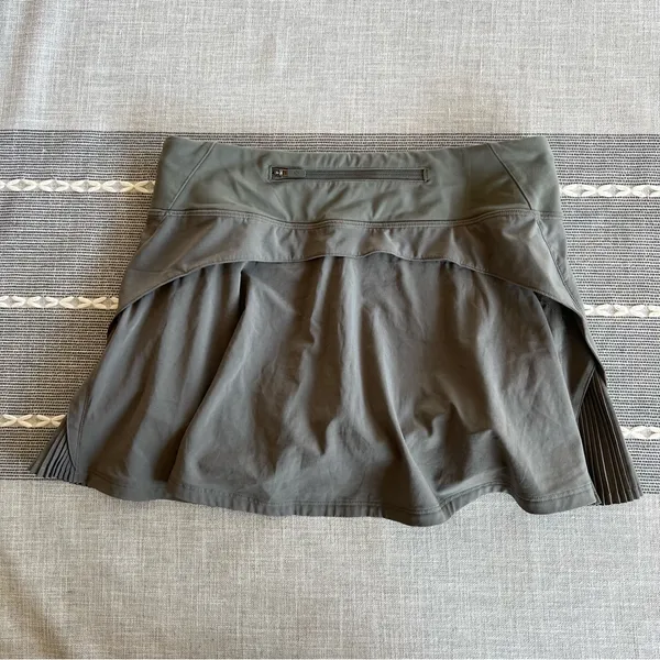 Lululemon Play Off The Pleats Skirt 13 Grey Sage Size 4 - Image 7
