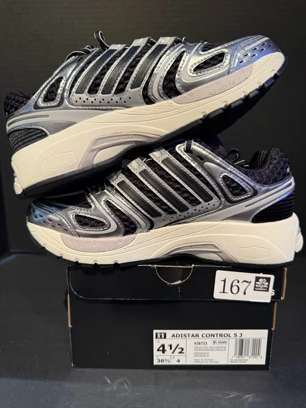 Women’s Adidas Adistar size 5.5W - Image 2