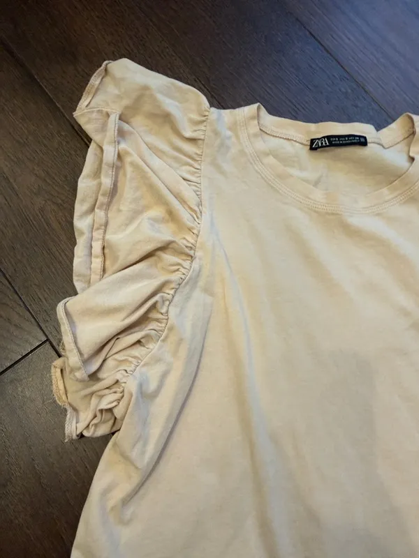 Zara Light Beige Ruffle Sleeve Short-Sleeve Tee Small - C31-015 - Image 3