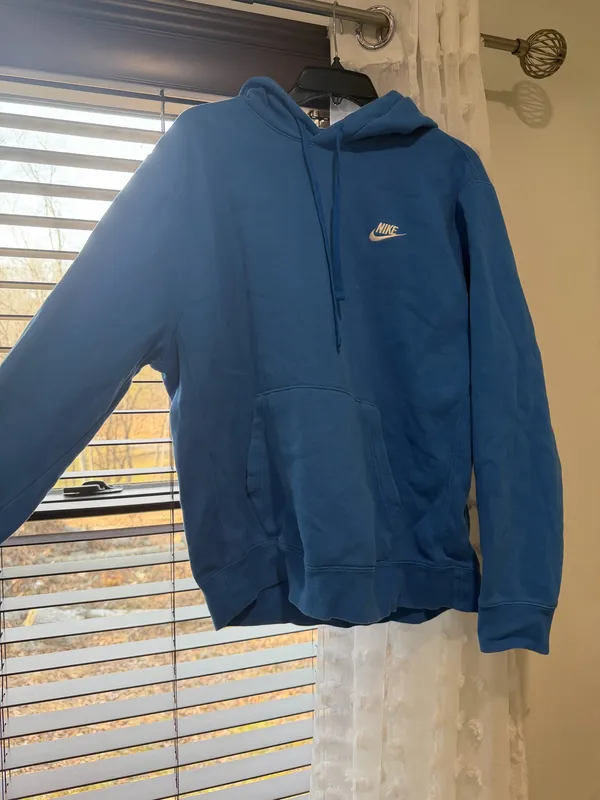 Nike sweatshirt  - Image 2