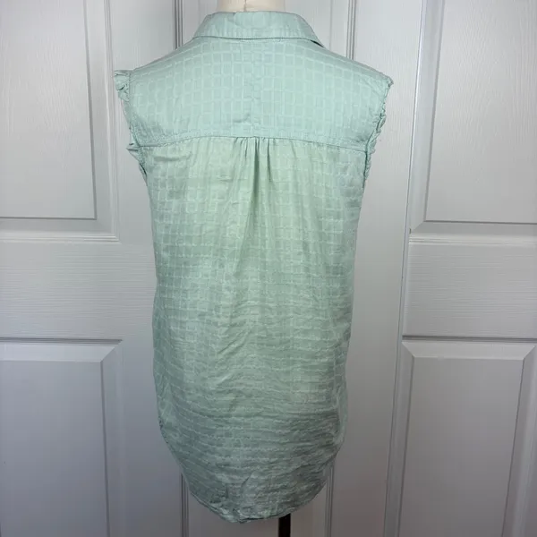 Columbia mint green sleeveless button up - Image 2
