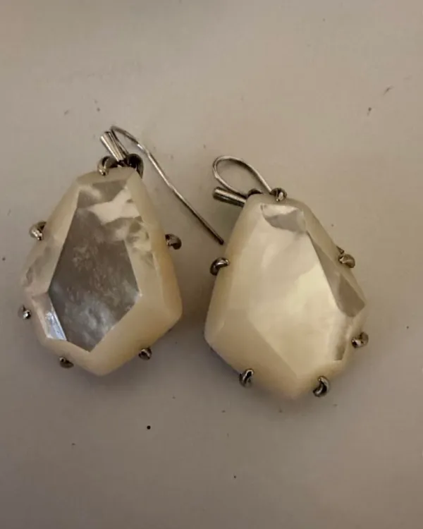 Kendra Scott Earrings and Ring Set - Image 2