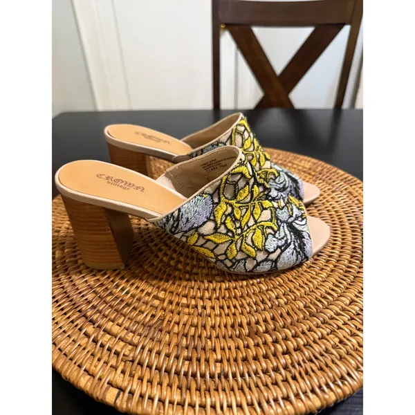 Crown Vintage Clara Embroidered Floral Block Heel Mules Yellow Blue 7.5M - Image 2