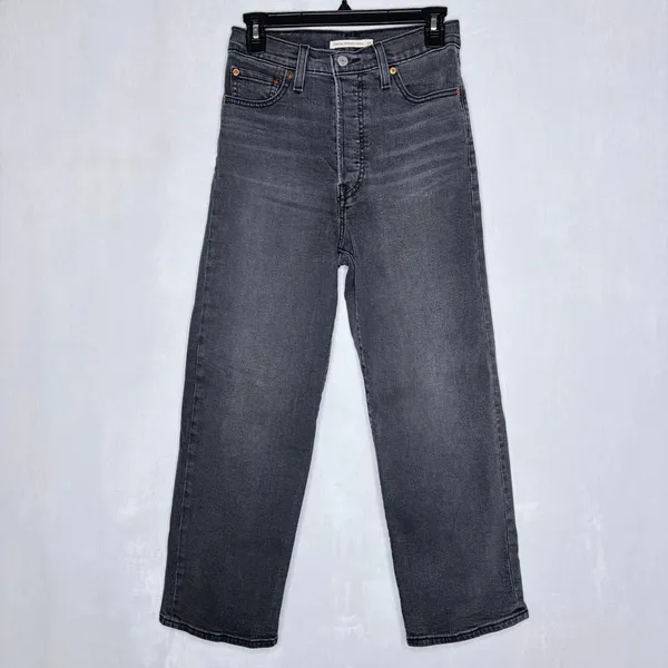 Levi’s Black Ribcage Straight Ankle Jeans - Image 4