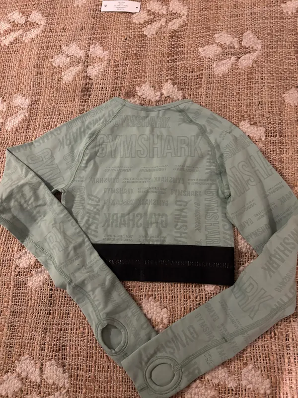 Gymshark Long Sleeve Crop Top - Image 3