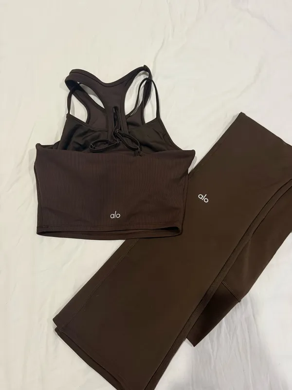 Alo Yoga Tank - Image 2