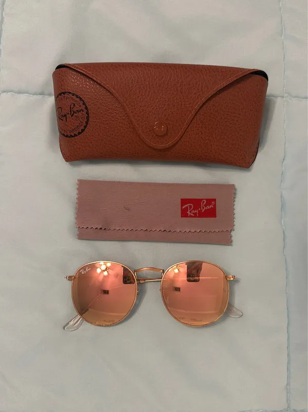 Ray-Ban Round Metal Pink Flash Lens Gold Frame Sunglasses - Image 2