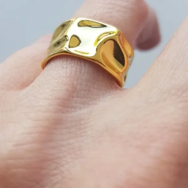 NEW Hammered‎ Yellow Gold Plated Ring - Image 7