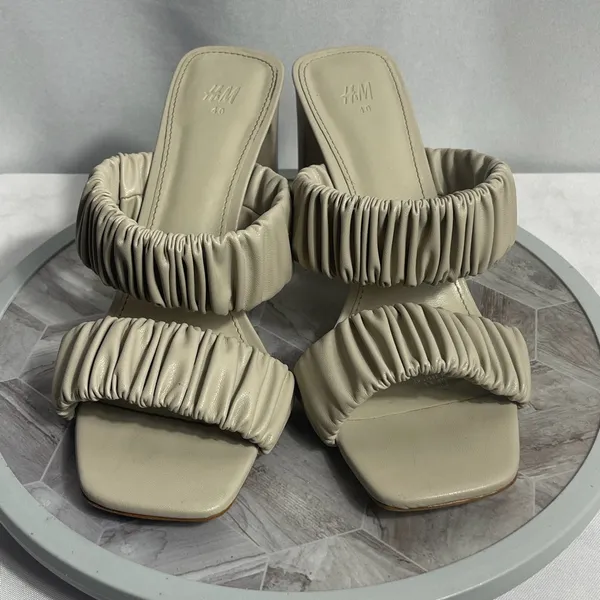 H&M Ruched Cream Block Heel Mules Women’s US 8.5 EU 40 Square Toe Slip On - Image 2