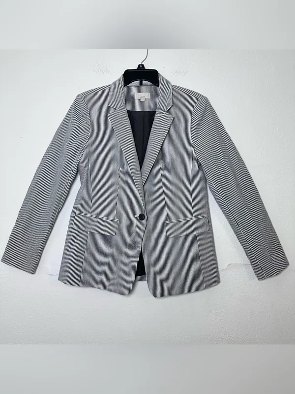 LOFT Women’s 6 Gray and White Stripes Blazer with Shoulder Pad Business Casual - Image 2