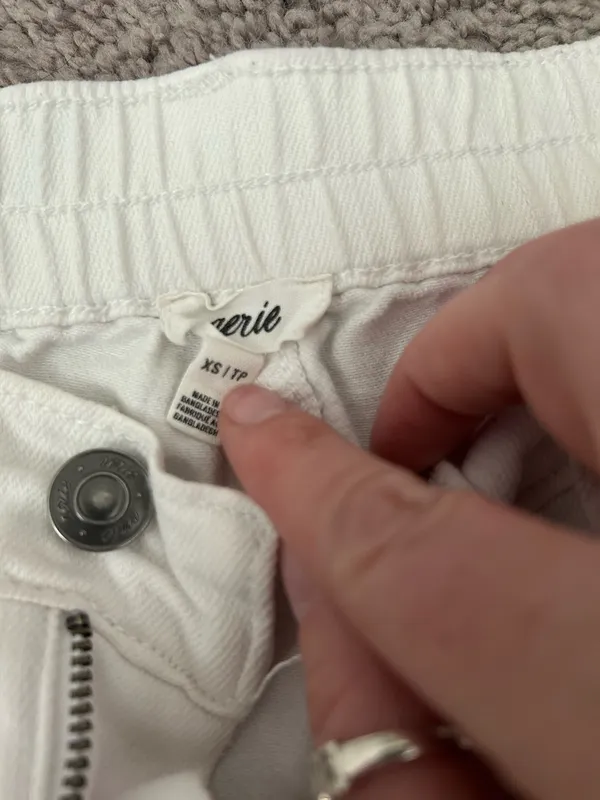 Aerie White Jean Shorts Elastic Waist - Image 2