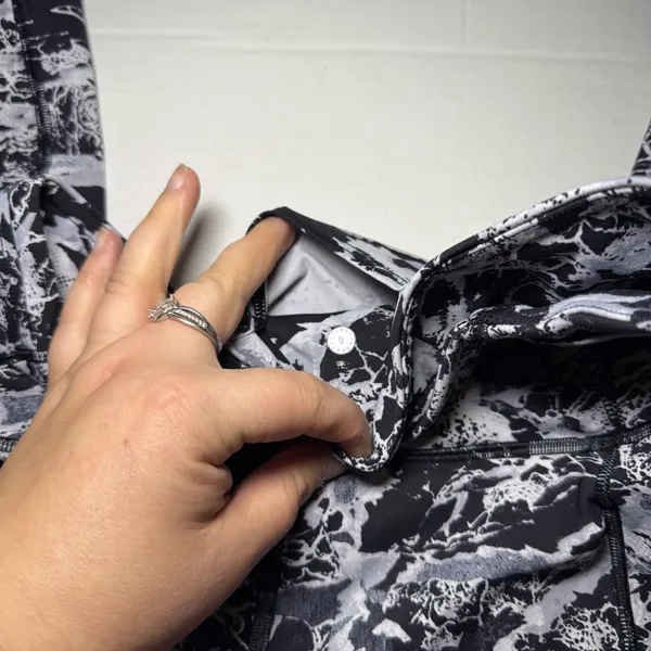 Lululemon Fast & Free Leggings 7/8 Interlaced Starlight Black 24" - Image 4