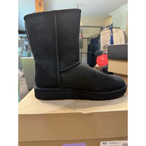 Ugg Classic Short Ii Boot Black Sheepskin Wool Suede Women Us 6 /Uk 4.5 /Eur 37 - Image 3