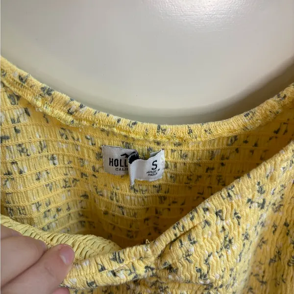 Hollister Yellow Floral Smocked Midi Dress Size S - Image 4