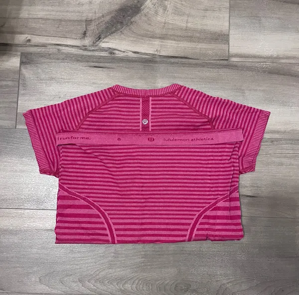 Lululemon Swiftly Tech Short Sleeve - Image 3