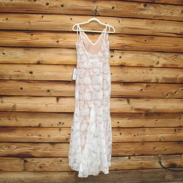NWT Betsy & Adam Women's Embellished Floral Soutache Sleeveless Gown Dress White - Image 12