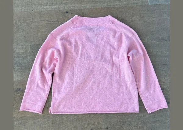 everlane the cozy-stretch v-neck sweater pullover - Image 6