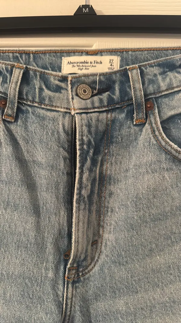 Abercrombie 90s Relaxed Jeans High Rise - Image 3