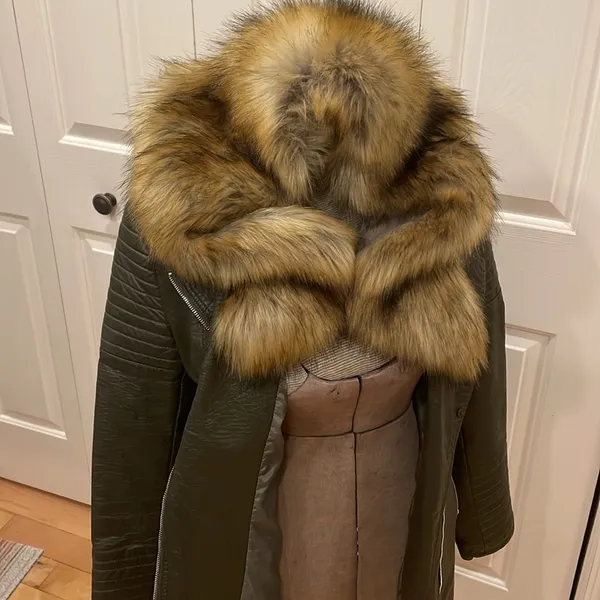 Love Token olive green vegan leather with faux fur removable collar moto jacket - Image 2