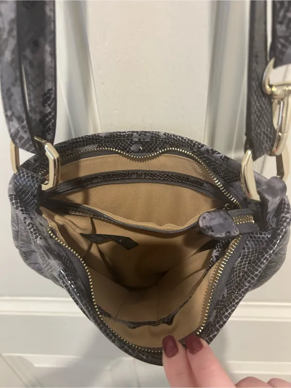 b. makowsky Black & Gray Patterned Shoulder Bag - Image 3