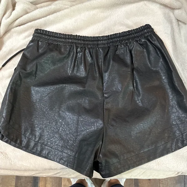 Mittoshop Faux leather shorts - Image 3