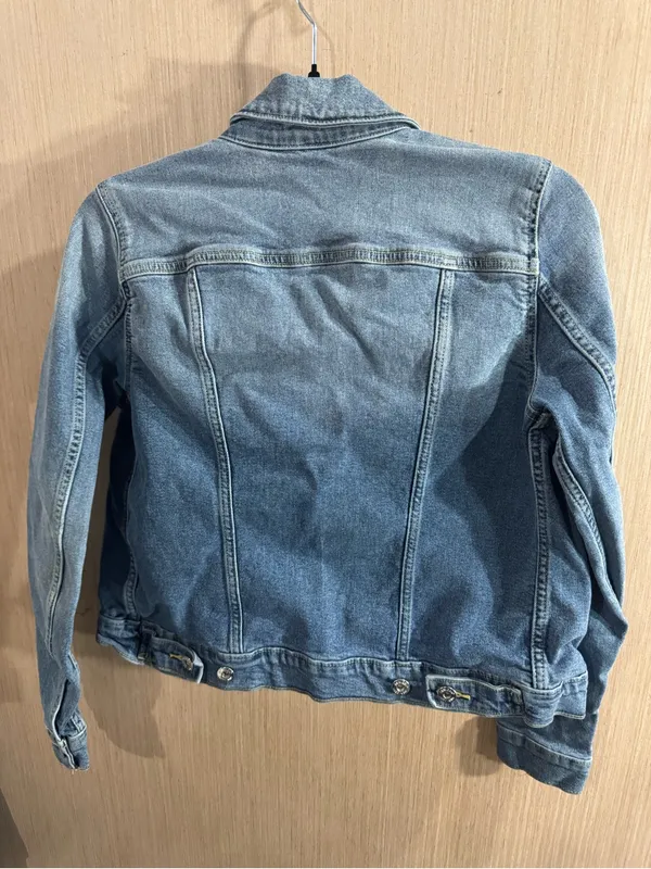Denizen from Levi's Women’s Light Blue Ombré Denim Jacket Size Medium - Image 4