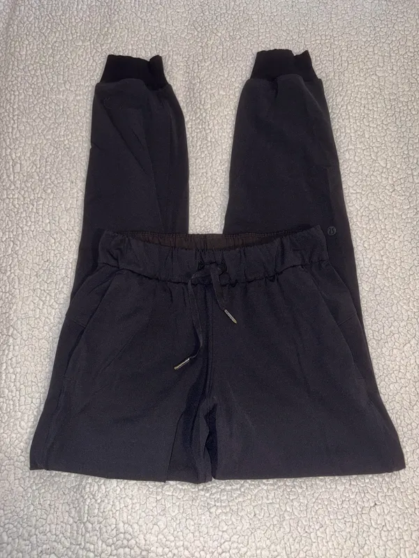 Lululemon On The Fly Joggers - Image 4