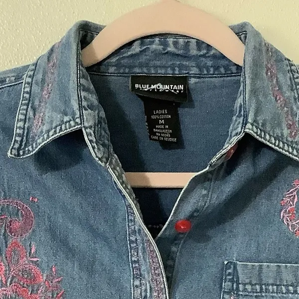 Vintage 90s Western Cottagecore Grandmacore Pink Embroidered Denim Blouse Medium - Image 11