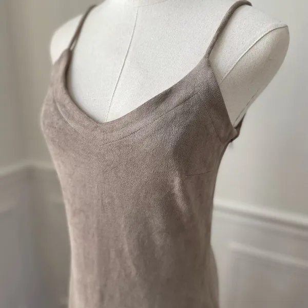 Design Lab Beige Moleskin Sueded Fabric Spaghetti Strap Fringe Slip Dress XS - Image 2