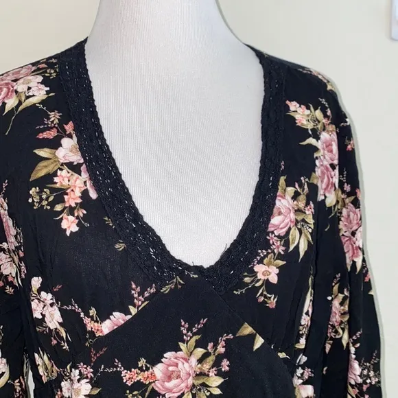 5/$30 🎈 Xhilaration large floral‎ long sleeved dress - Image 3