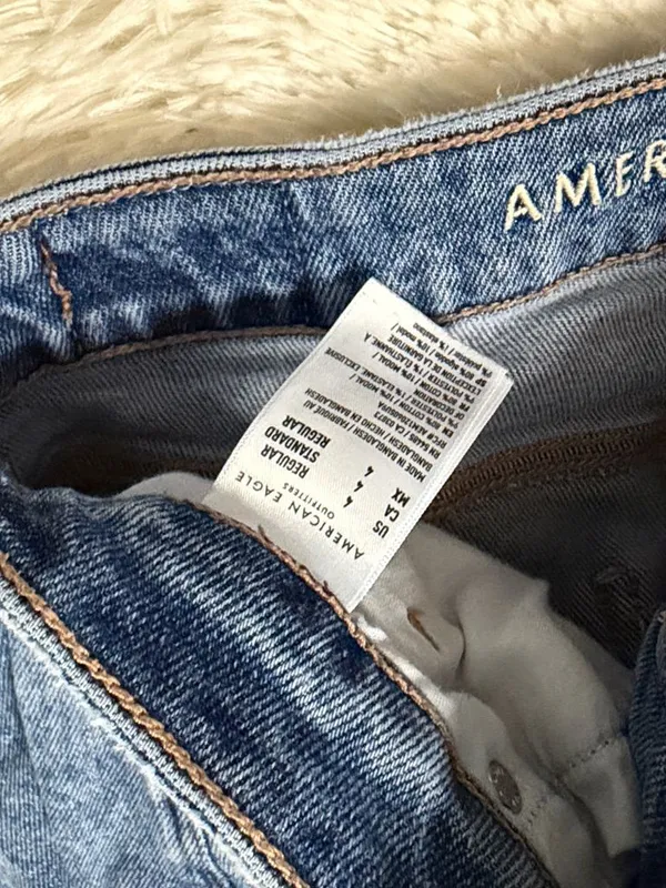 American Eagle Highest Rise Mom Jean - Image 7