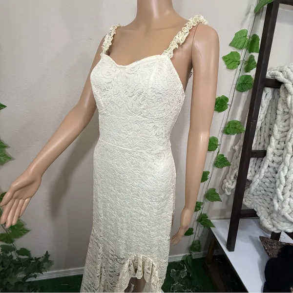 Elegant Lace White Dress New - Image 7