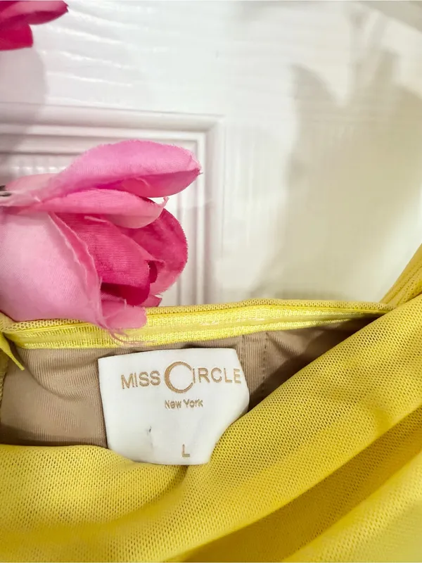 Miss Circle Yellow Ruched Sleeveless Bodycon Glam Party Cocktail Large Dress - Image 3