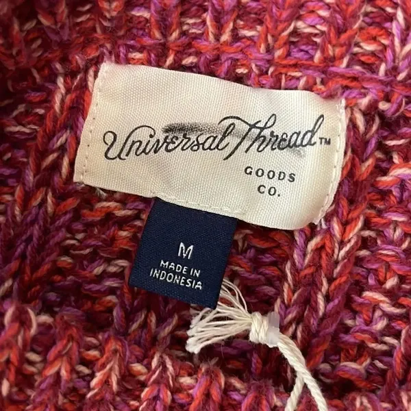 NWT Universal Thread cable knit sweater.  Size Medium. Soft cotton blend. - Image 4