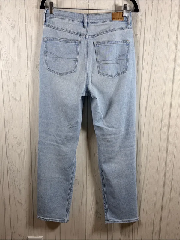 AMERICAN EAGLE High Rise Distressed Mom Straight Jeans, Size 6, Light Wash - Image 9