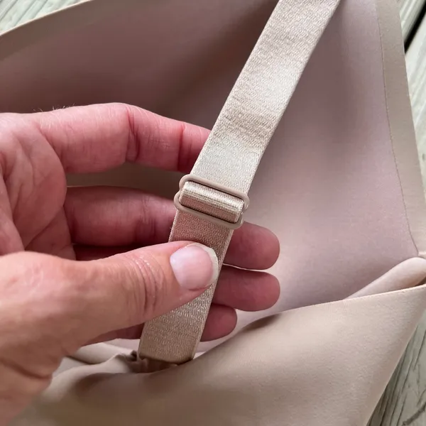 EBY Pain Free T-Shirt Bra Nude Size 36DD. NEW! - Image 4