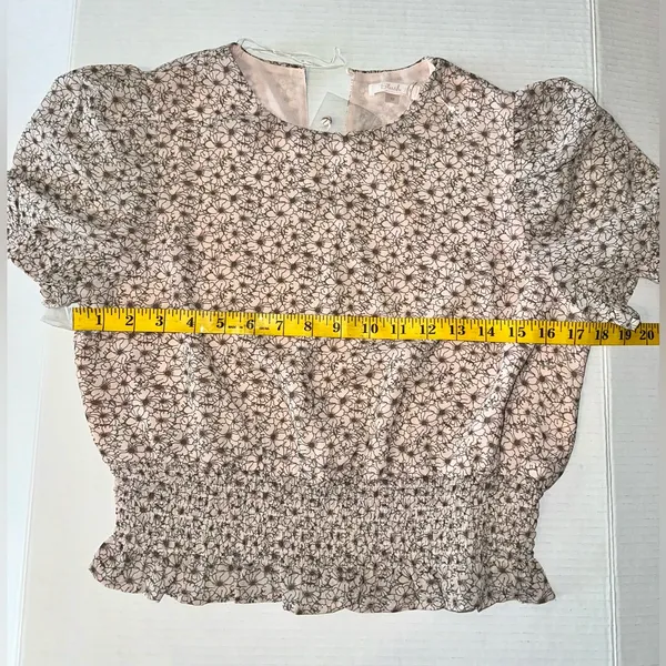 Blush BJ Floral‎ Cropped puffed short sleeve elastic waist NWT Med - Image 4