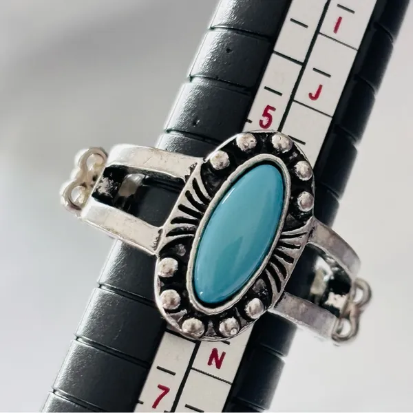 Vintage Silver Turquoise Statement Ring - Image 3