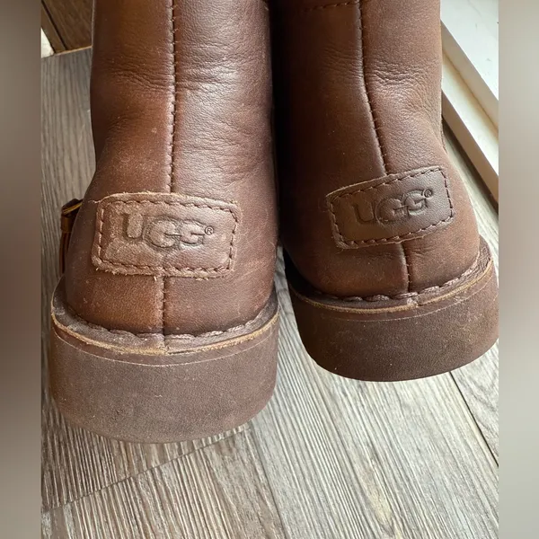 UGG Leather Ankle Boots Brown Side Zip Shearling Lined Comfort Size‎ 8 - Image 3