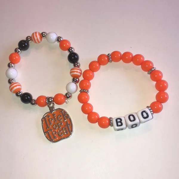 Halloween 'Trick or Treat' Orange & Black Beaded Bracelet Set - Image 3