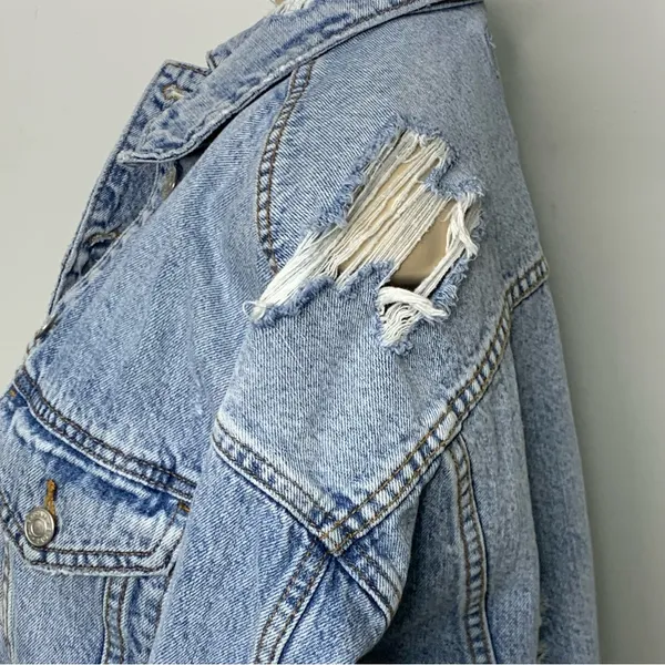 American Eagle Oversized Distressed Denim Jean Jacket‎ Small - Image 8