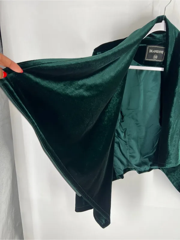 Blank‎ NYC Emerald Green Velvet Draped Open Front Blazer - Image 4