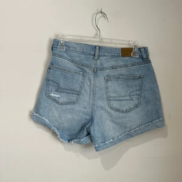 American Eagle High‎ Rise Distressed Mom Cuffed Denim Shorts Women’s Sz 4 - Image 2