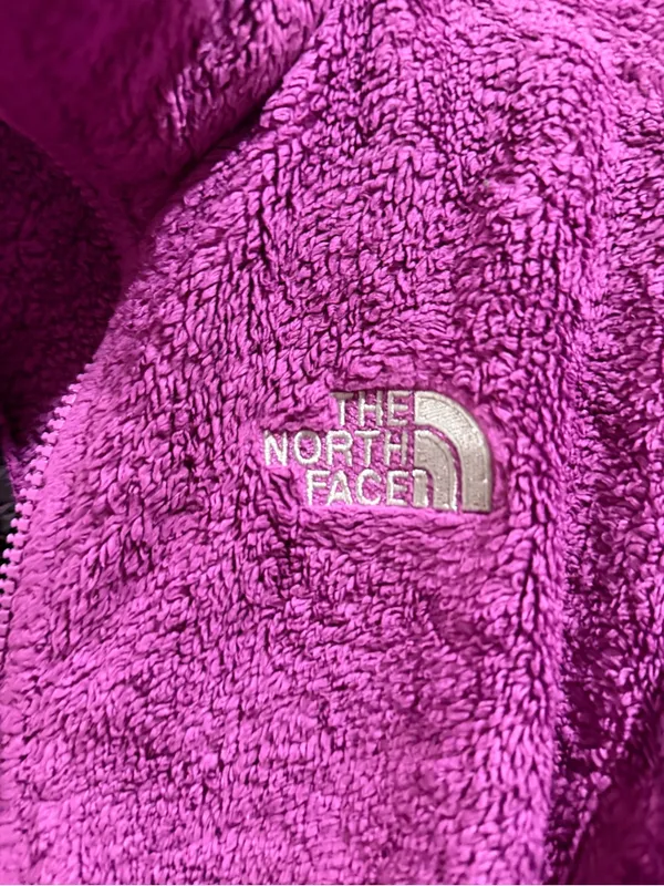 The North Face Women's Plush Full-Zip Teddy Jacket in Magenta Size Small - Image 2