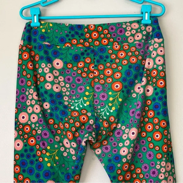 LuLaRoe Green / Pink / Yellow Patterned Leggings Size Tall and Curvy 12/18 - Image 4