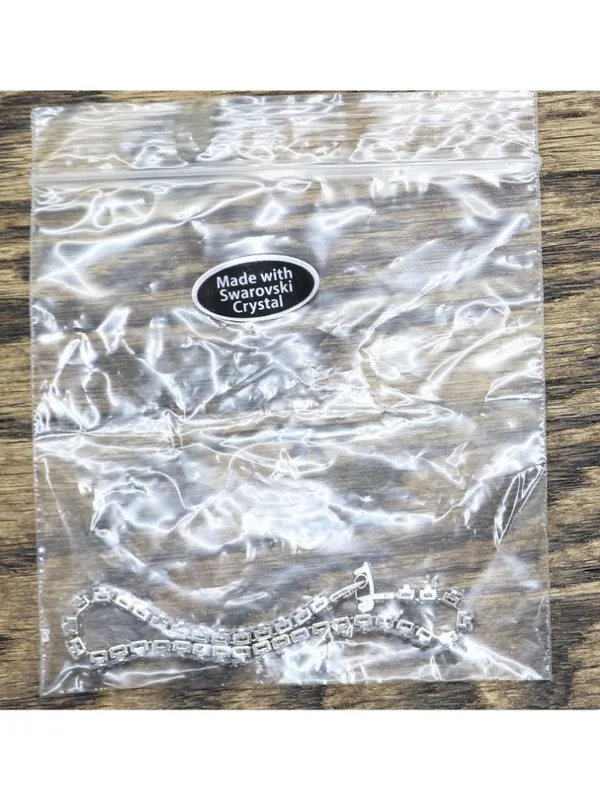 NEW Interlocking Princess Cut Safety Clasp Bracelet Silver Gray / Clear 7" - Image 3