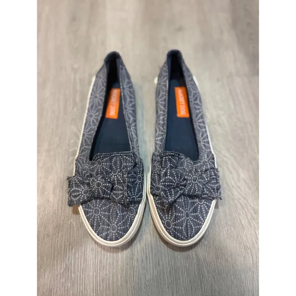 Rocket Dog Women's Size 8 Blue Geometric Canvas Bow Slip-On Ballet Sneakers - Image 2