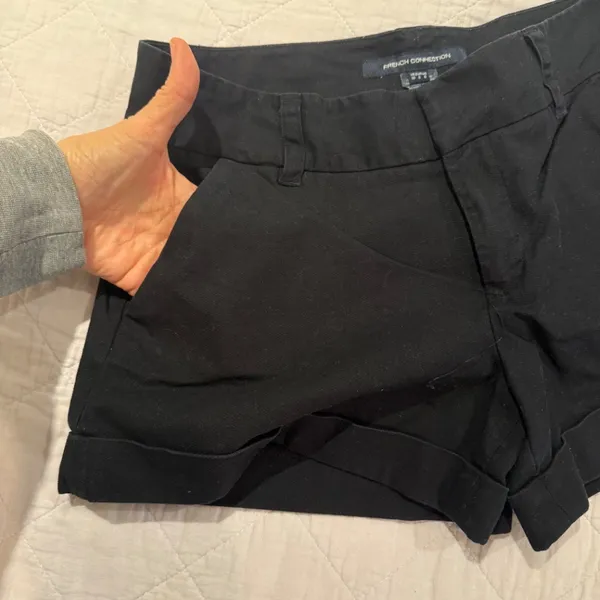 FRENCH CONNECTION Black 100% Cotton Cuffed Chino Shorts 3” Pockets Size 4 - Image 8